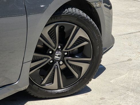 Used 2018 Honda Civic EX image 12
