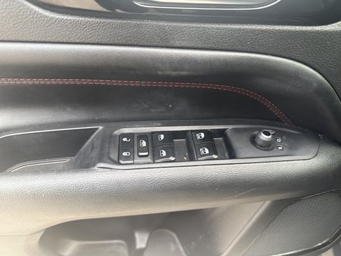 Used 2023 Jeep Compass Trailhawk AWD/4WD image 18
