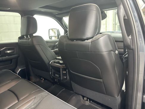 New 2026 RAM 2500 Laramie w/ Sport Appearance Package AWD/4WD image 28