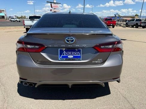 Used 2021 Toyota Camry SE w/ Audio Upgrade Package FWD image 7