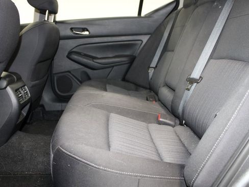 Used 2019 Nissan Altima 2.5 SV image 17