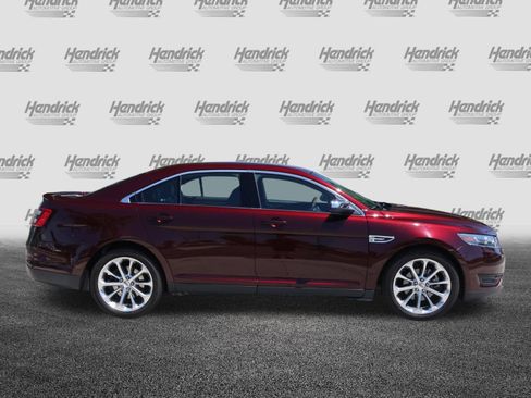 Used 2018 Ford Taurus Limited image 10