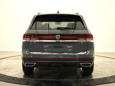 New 2026 Volkswagen Atlas SE image 4
