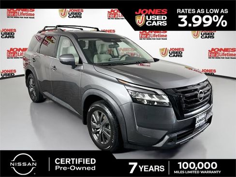 Certified 2022 Nissan Pathfinder SV w/ SV Premium Package AWD/4WD image 1