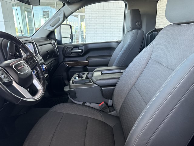 Used 2020 GMC Sierra 2500 SLE w/ SLE Convenience Package AWD/4WD image 4