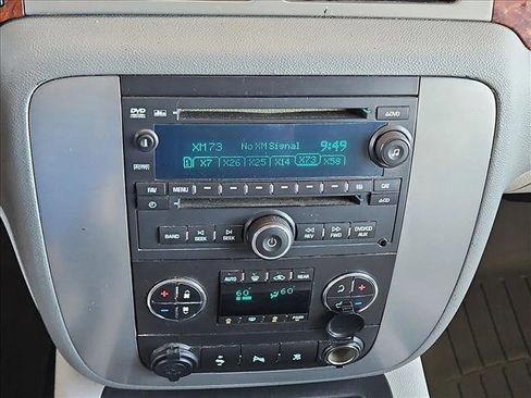 Used 2011 GMC Yukon SLT w/ SLT-2 Equipment Package AWD/4WD image 20