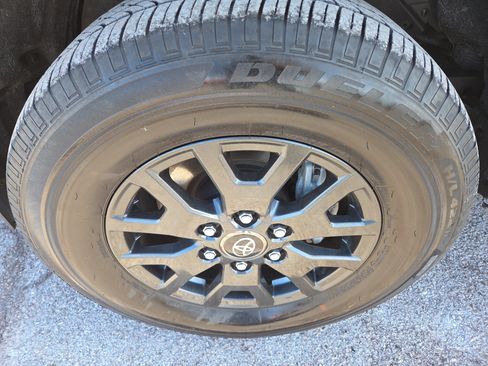 Certified 2025 Toyota 4Runner SR5 image 12