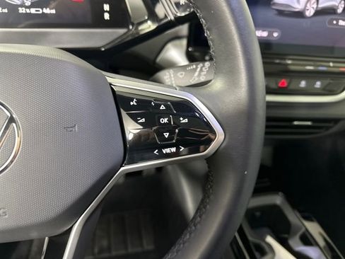 Used 2022 Volkswagen ID.4 Pro S w/ Gradient Package image 16