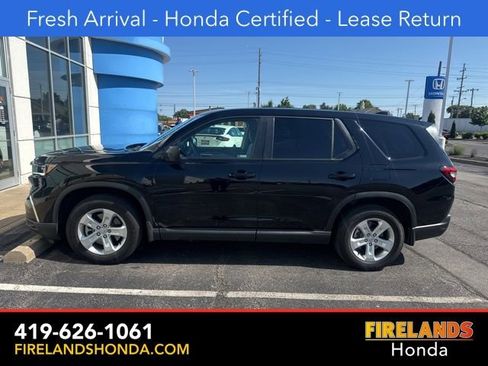 Used 2023 Honda Pilot LX image 1