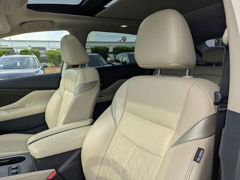 Used 2023 Nissan Murano Platinum w/ Cargo Package FWD image 13