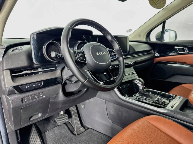 Used 2022 Kia Carnival SX FWD image 9