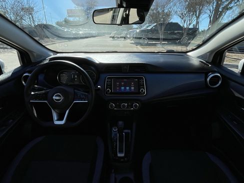 Used 2024 Nissan Versa SV image 10