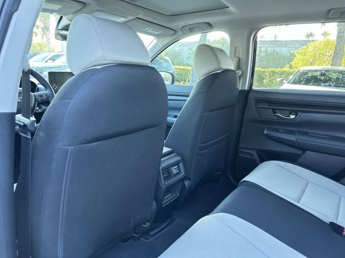 Used 2025 Honda CR-V EX image 14