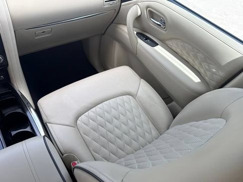 Used 2018 INFINITI QX80 2WD w/ Deluxe Technology Package image 30