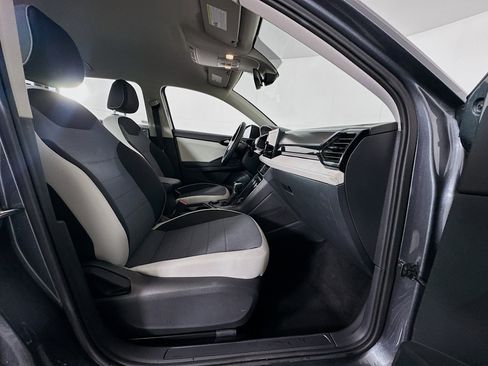 Used 2025 Volkswagen Taos S image 29