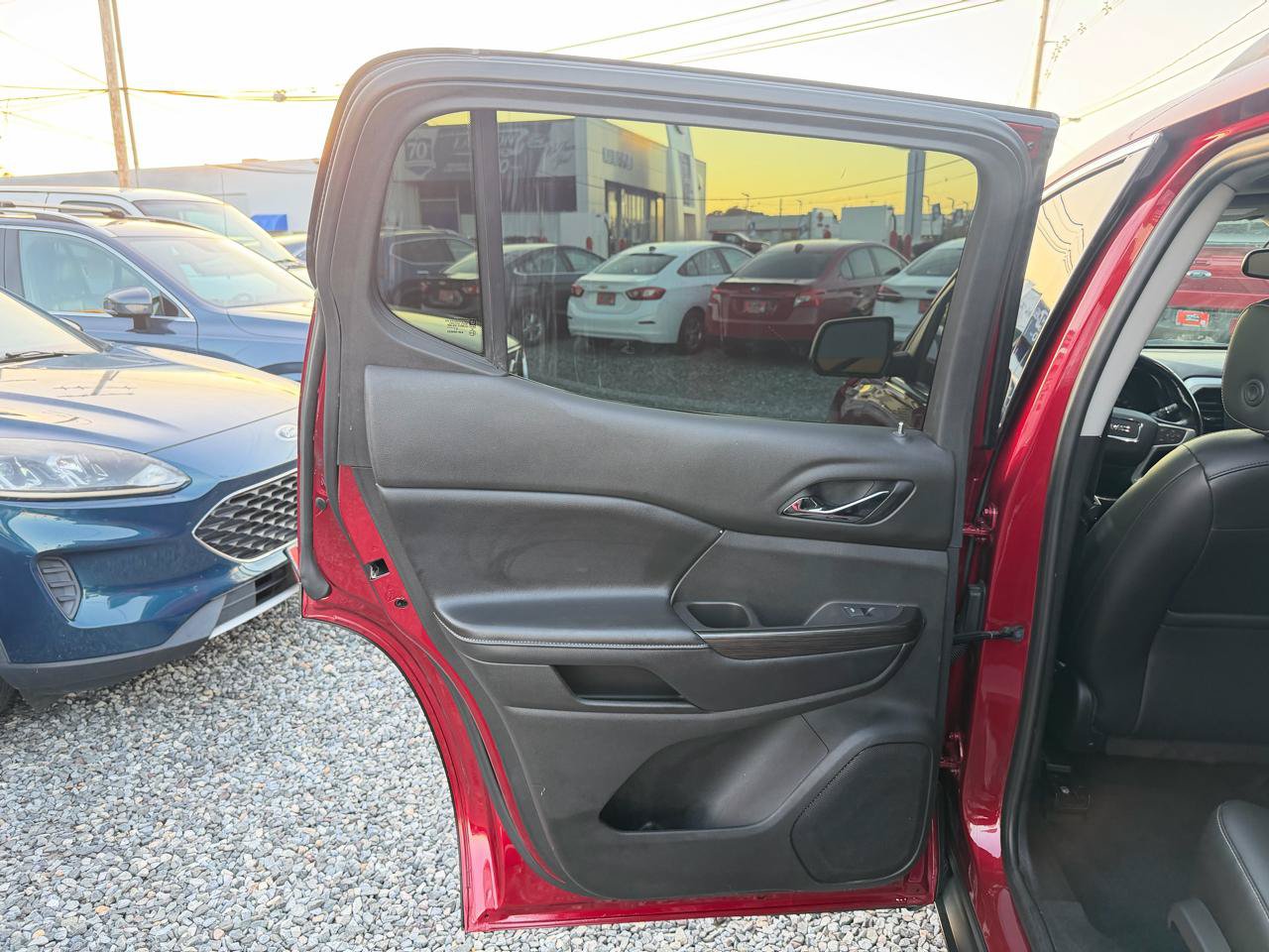 Used 2019 GMC Acadia SLT AWD/4WD image 10
