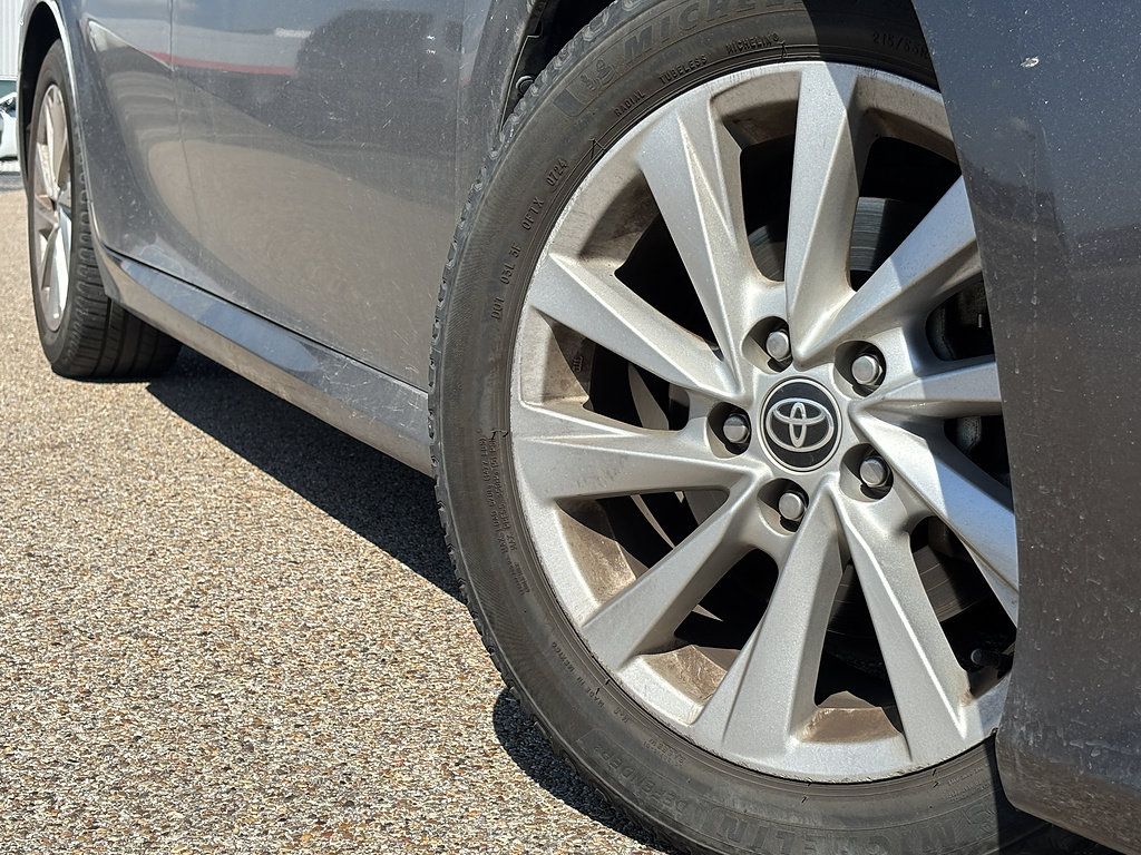 Used 2022 Toyota Camry LE FWD image 2