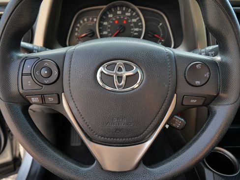 Used 2015 Toyota RAV4 XLE FWD image 25
