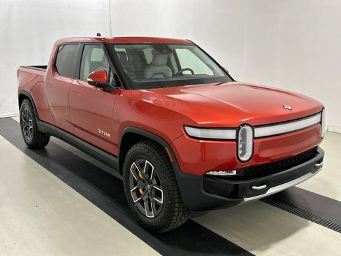 Used 2023 Rivian R1T Adventure AWD/4WD image 7