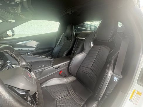 Used 2023 Chevrolet Corvette Stingray Preferred Cpe w/ Z51 Performance Package RWD image 2