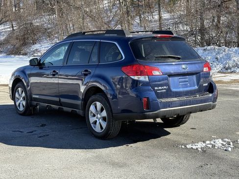 Used 2011 Subaru Outback 2.5i Premium w/ All-Weather Pkg image 7