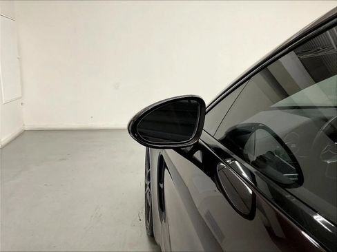 Used 2018 Porsche Panamera 4 AWD/4WD image 41