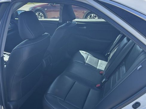 Used 2015 Toyota Camry XLE FWD image 18