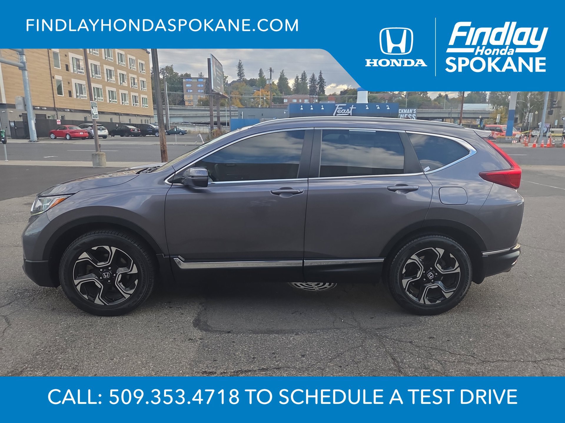 Used 2019 Honda CR-V Touring image 2