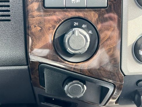 Used 2013 Ford F250 Platinum image 32