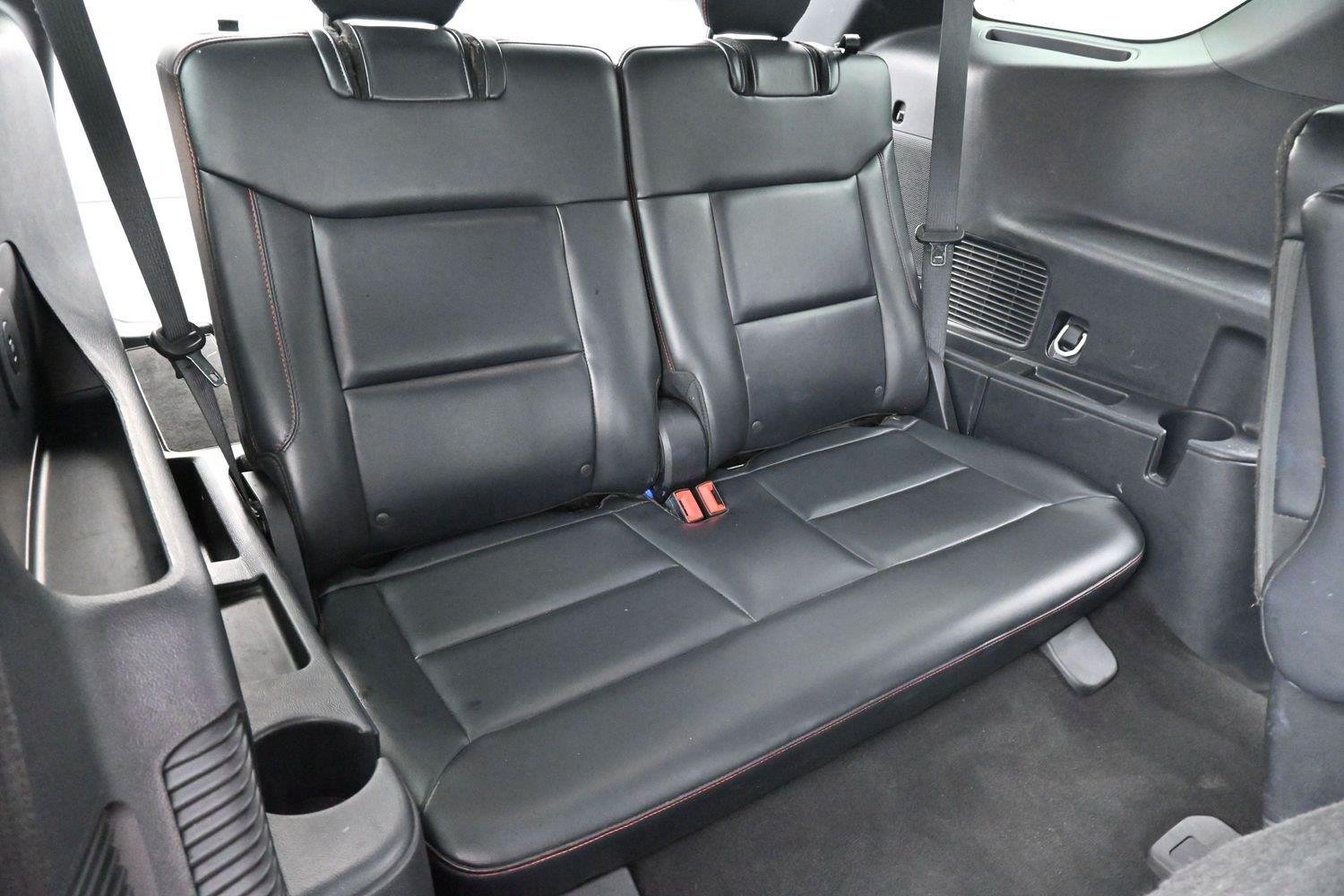 Used 2025 Ford Explorer ST-Line w/ Premium Package RWD image 35