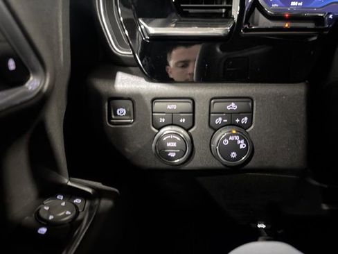 New 2025 Chevrolet Silverado 1500 LT AWD/4WD image 17