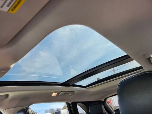 Used 2022 Ford Escape SEL image 20