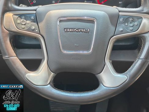 Used 2016 GMC Yukon XL Denali w/ Open Road Package AWD/4WD image 5