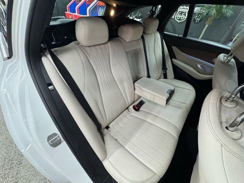 Used 2017 Mercedes-Benz E 400 4MATIC image 18