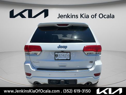 Used 2020 Jeep Grand Cherokee Overland AWD/4WD image 4