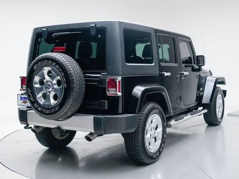 Used 2023 Jeep Wrangler Unlimited Sahara w/ LED Lighting Group AWD/4WD image 10