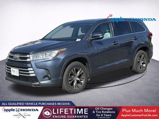 Used 2018 Toyota Highlander LE AWD/4WD video 3