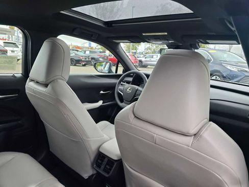 New 2025 Lexus UX 300h FWD image 16