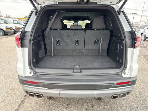 Used 2025 GMC Acadia Elevation image 25