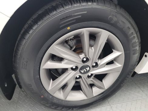 Used 2020 Kia Optima LX FWD image 31