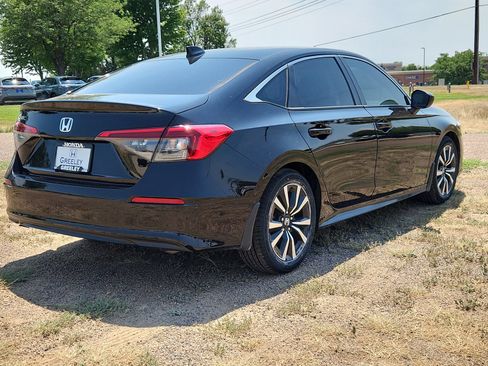 Used 2023 Honda Civic EX image 5