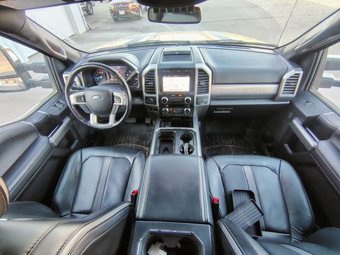 Used 2019 Ford F350 Platinum w/ FX4 Off-Road Package image 2