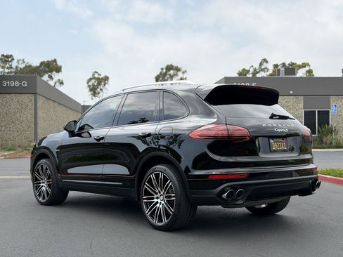 Used 2016 Porsche Cayenne S AWD/4WD image 7
