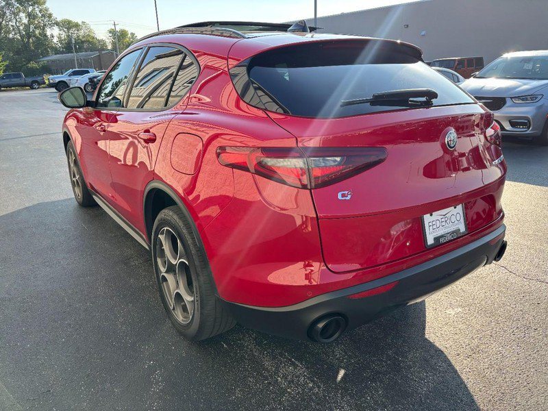 Used 2023 Alfa Romeo Stelvio Sprint AWD/4WD image 6