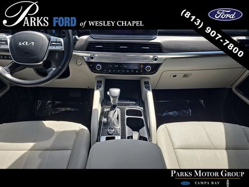 Used 2022 Kia Telluride EX w/ EX Premium Package AWD/4WD image 13