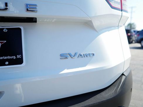 Used 2021 Nissan Rogue SV image 13