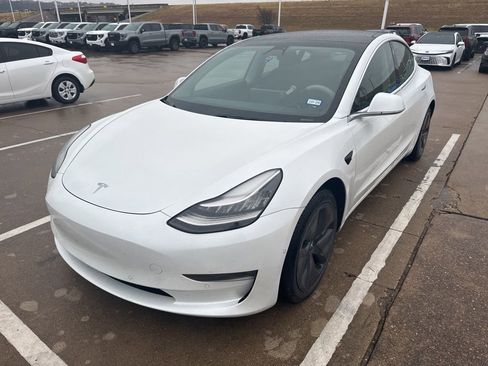 Used 2020 Tesla Model 3 Long Range image 1