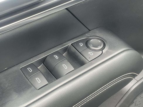 Used 2025 GMC Terrain Elevation AWD/4WD image 15