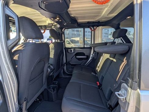 Used 2020 Jeep Wrangler Unlimited Sport S image 8
