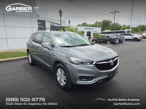 Used 2018 Buick Enclave Essence FWD image 1